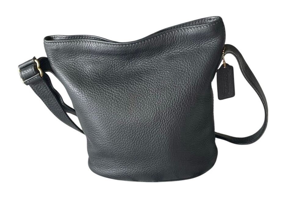 Y2K Coach Sonoma 4907 Vintage Bucket bag Black 90s Pebbled Leather Boho Cottage